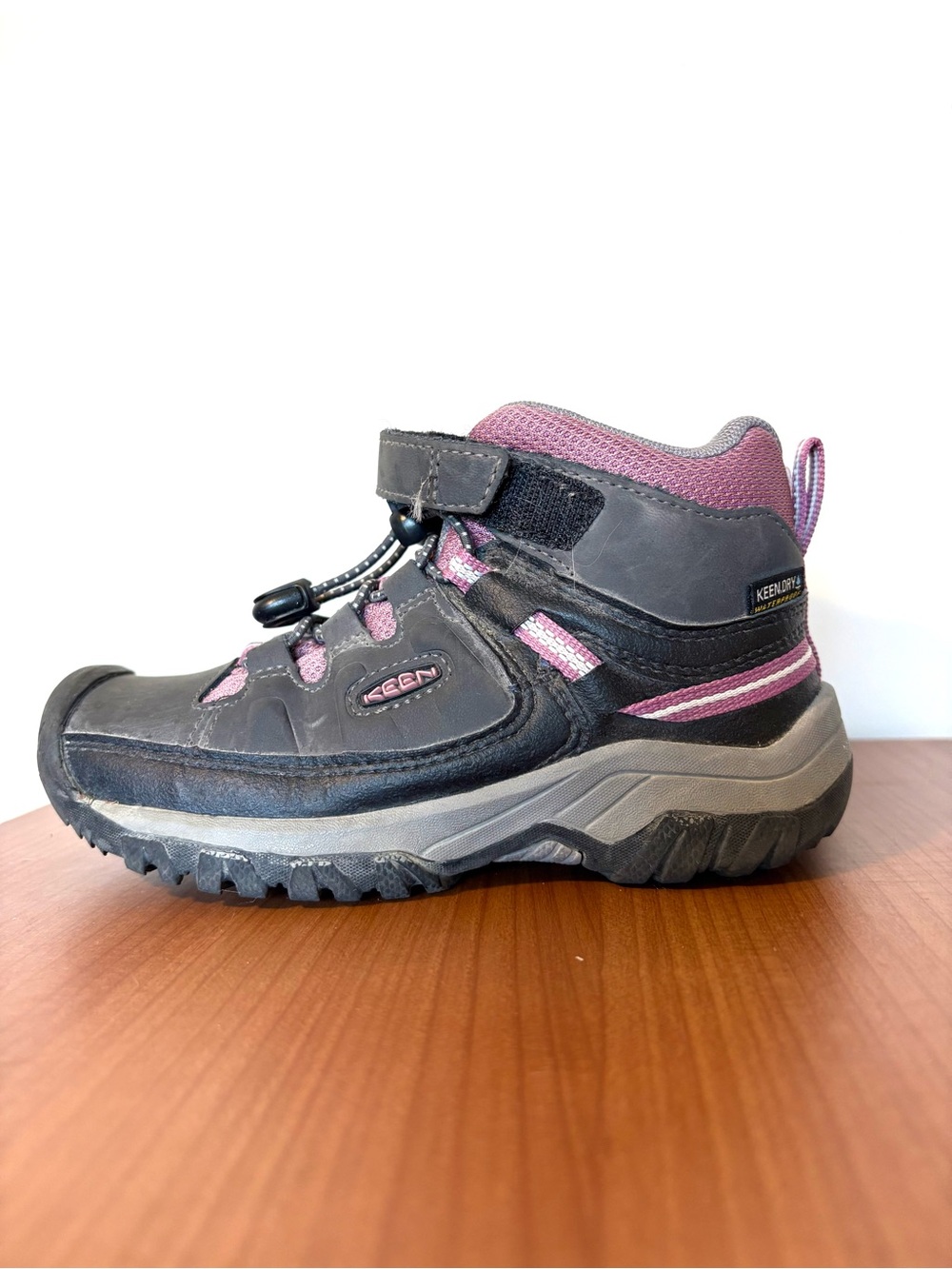 Keen Youth Girls Targhee Waterproof Hiking Boots Size 11 in Grey and Purple